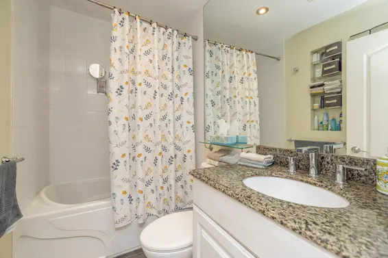 1119 Cloverley Street, North Vancouver For Sale - image 12