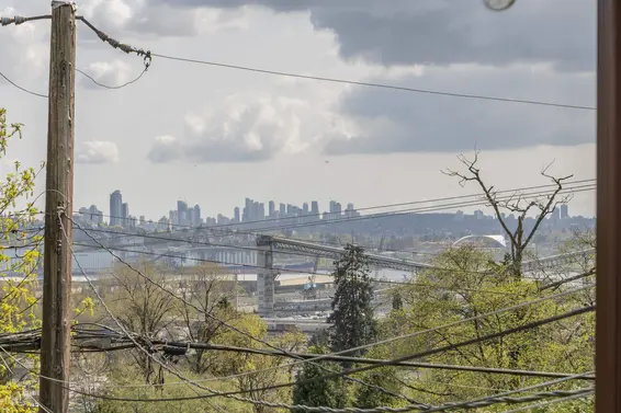 1119 Cloverley Street, North Vancouver For Sale - image 16