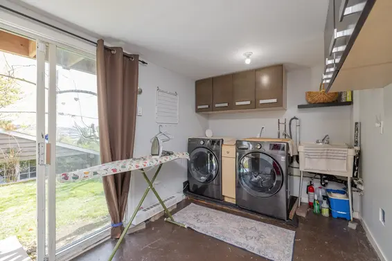 1119 Cloverley Street, North Vancouver For Sale - image 25