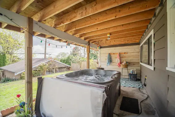 1119 Cloverley Street, North Vancouver For Sale - image 27