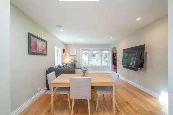 1119 Cloverley Street, North Vancouver For Sale - image 5