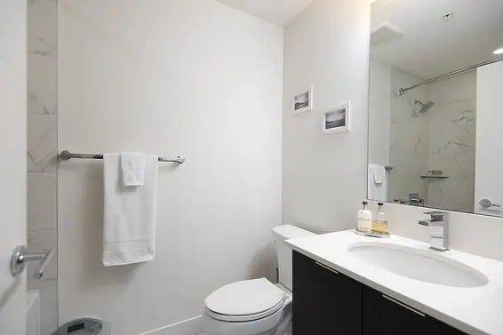 402 719 West 3Rd Street, North Vancouver For Sale - image 10
