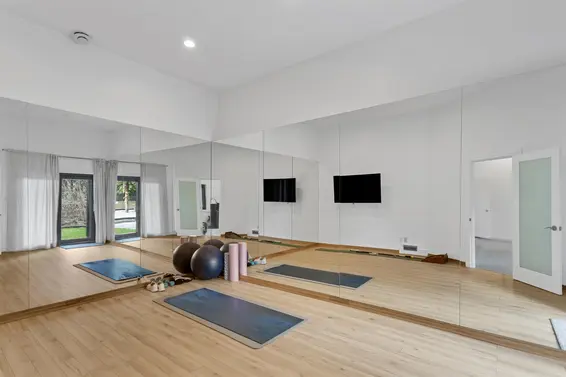 5485 Keith Road, West Vancouver For Sale - image 24