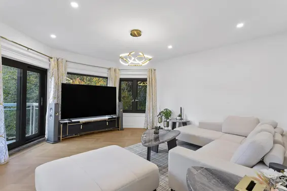 5485 Keith Road, West Vancouver For Sale - image 7