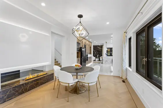 5485 Keith Road, West Vancouver For Sale - image 8