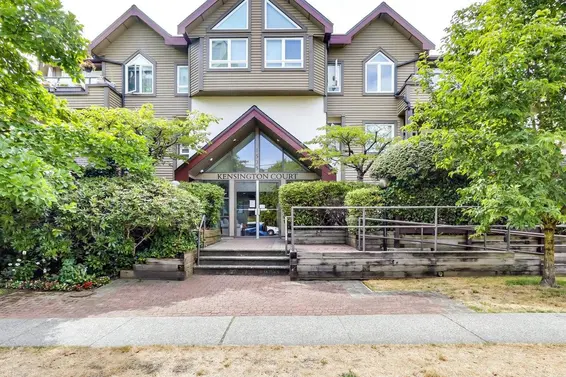 304 1535 Chesterfield Avenue, North Vancouver