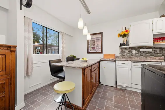 841 Old Lillooet Road, North Vancouver For Sale - image 6