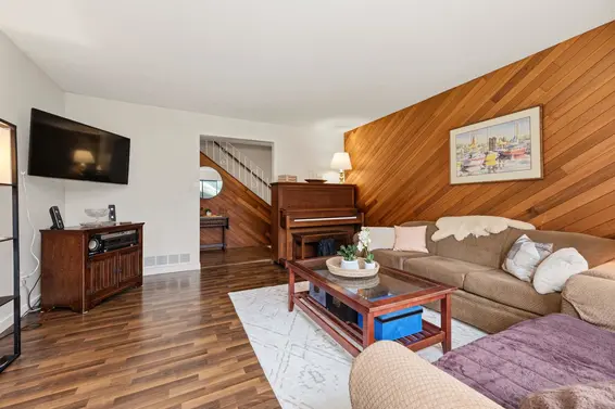 841 Old Lillooet Road, North Vancouver For Sale - image 9