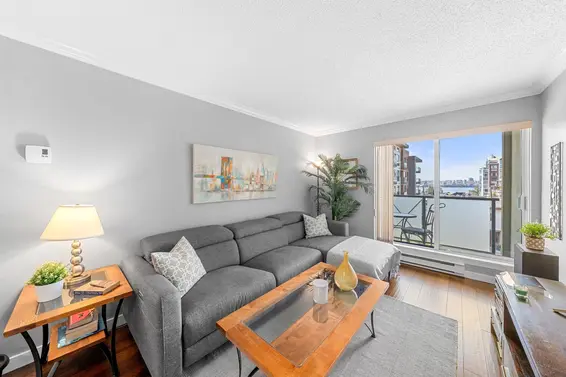 302 140 East 4th Street, North Vancouver For Sale - image 2