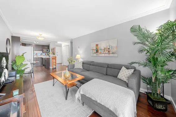 302 140 East 4th Street, North Vancouver For Sale - image 4