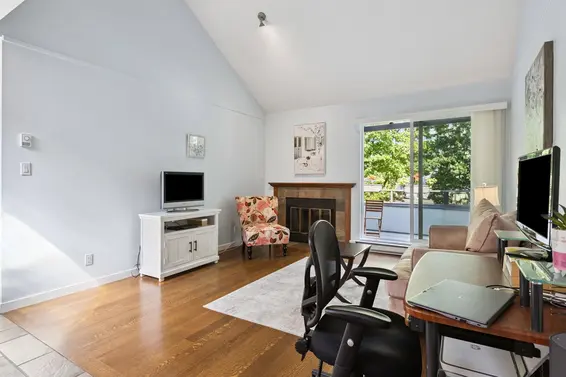303 145 East 12th Street, North Vancouver For Sale - image 11