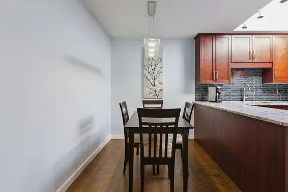 303 145 East 12th Street, North Vancouver For Sale - image 6