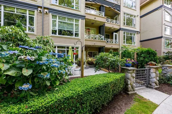 211 3600 Windcrest Drive, North Vancouver