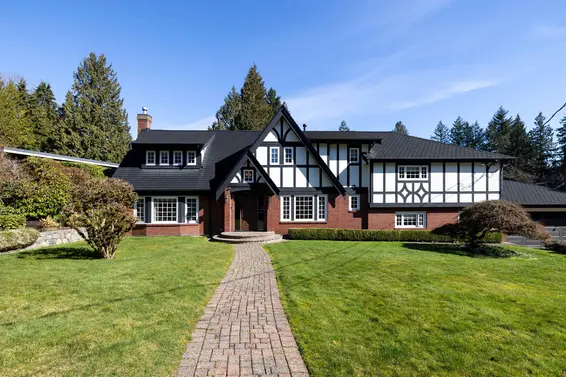 427 Newlands Road, West Vancouver For Sale - image 2