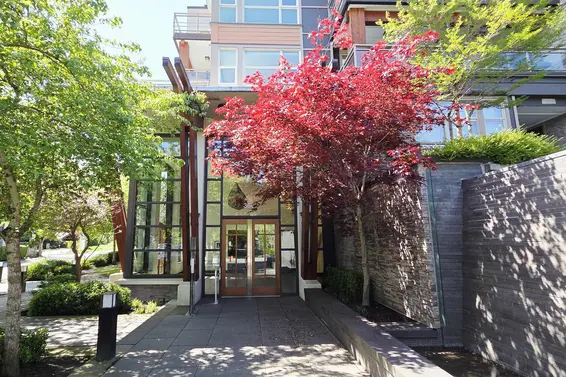 404 3602 Aldercrest Drive, North Vancouver For Sale - image 40