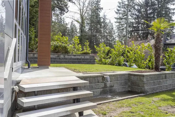 568 Palisade Drive, North Vancouver For Sale - image 5