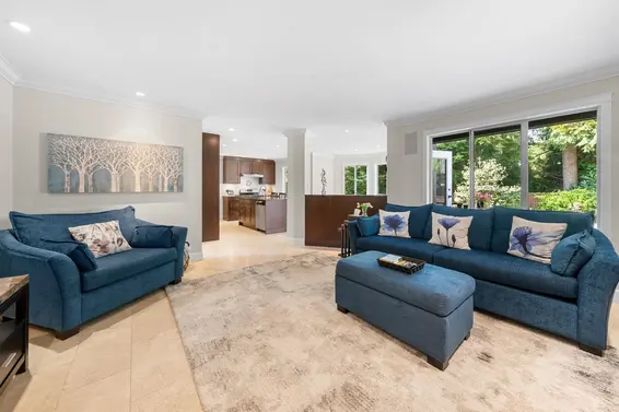 1617 Emerson Court, North Vancouver For Sale - image 14