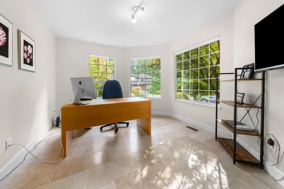 1617 Emerson Court, North Vancouver For Sale - image 17