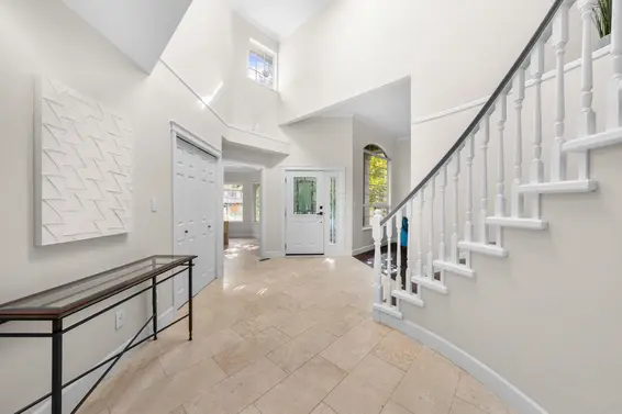 1617 Emerson Court, North Vancouver For Sale - image 2
