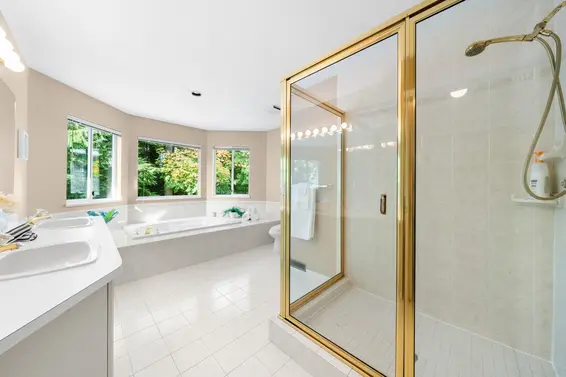 1617 Emerson Court, North Vancouver For Sale - image 22