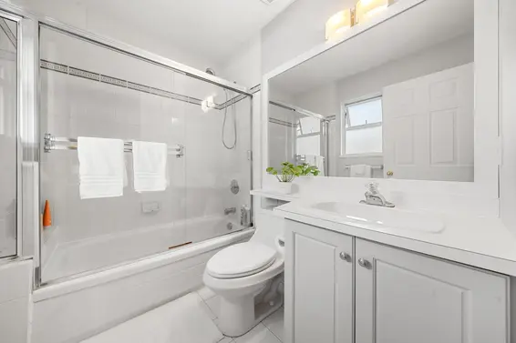 1617 Emerson Court, North Vancouver For Sale - image 26