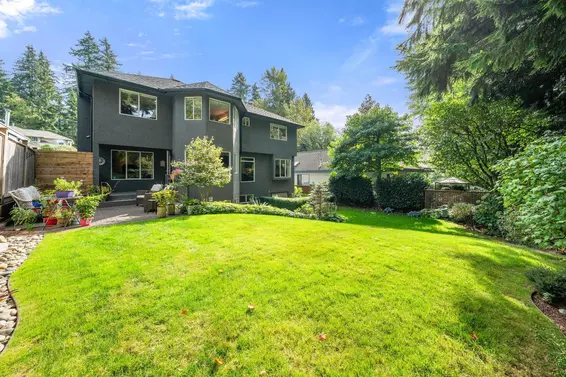 1617 Emerson Court, North Vancouver For Sale - image 37