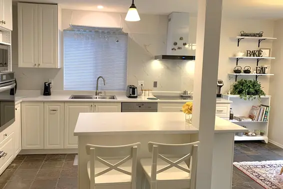 1935 Westview Drive, North Vancouver For Sale - image 5