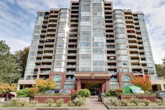 810 1327 East Keith Road, North Vancouver