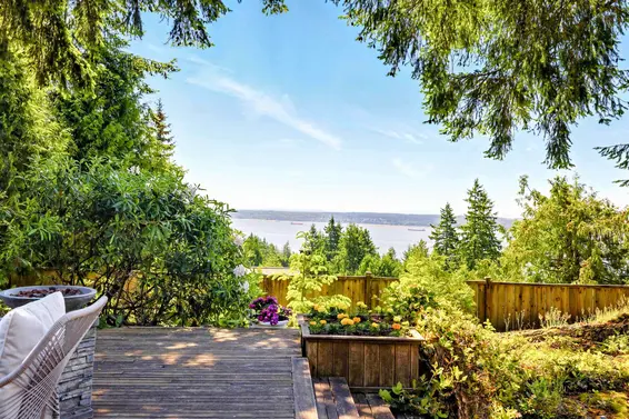 4663 Woodridge Place, West Vancouver For Sale - image 3