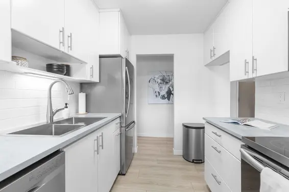 204 1721 St. Georges Avenue, North Vancouver For Sale - image 4