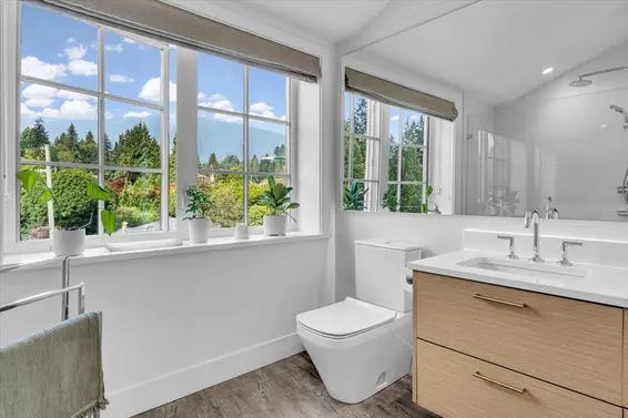 2 1133 Ridgewood Avenue, North Vancouver For Sale - image 15