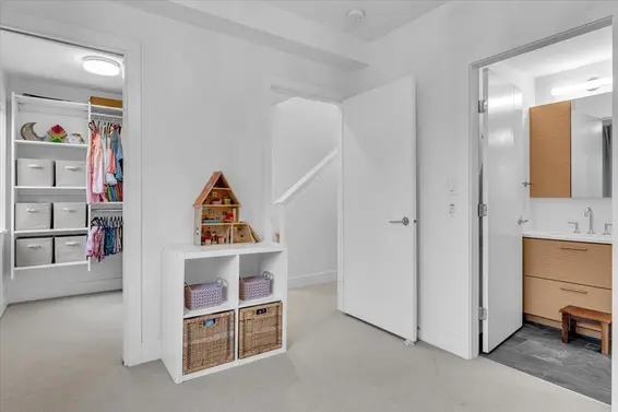 2 1133 Ridgewood Avenue, North Vancouver For Sale - image 21