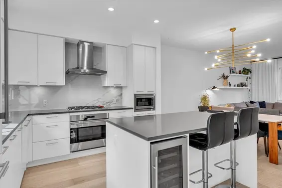 2 1133 Ridgewood Avenue, North Vancouver For Sale - image 5