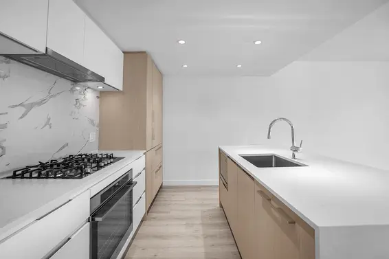 602 1500 Fern Street, North Vancouver For Sale - image 18