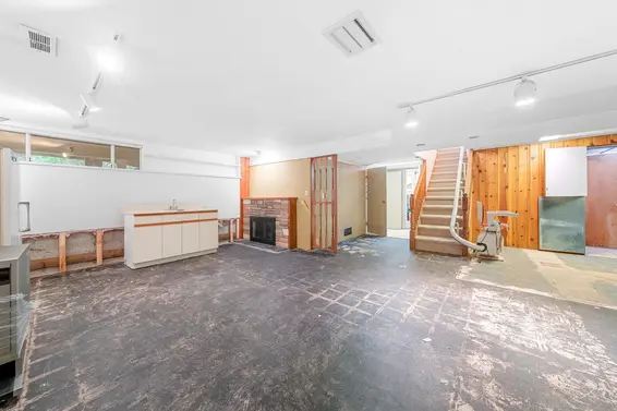 2698 Newmarket Drive, North Vancouver For Sale - image 31