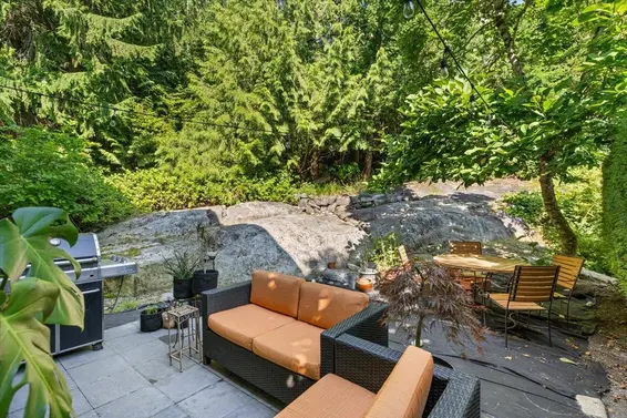 4949 Edendale Court, Vancouver For Sale - image 36