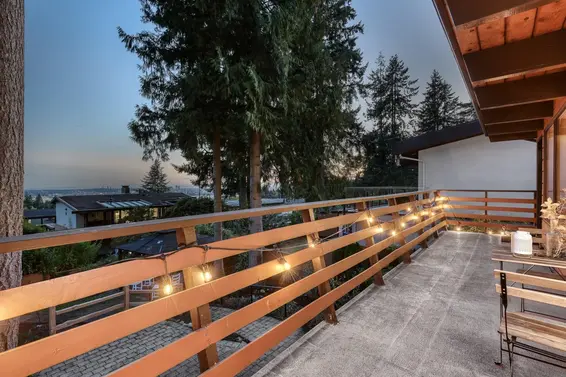 495 Crestwood Avenue, North Vancouver For Sale - image 3