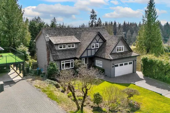 885 Canyon Boulevard, North Vancouver For Sale - image 2