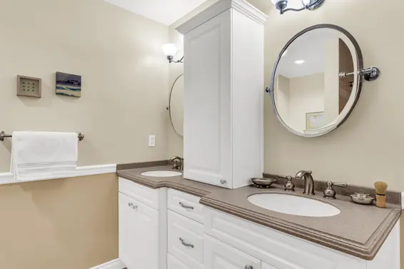 885 Canyon Boulevard, North Vancouver For Sale - image 27