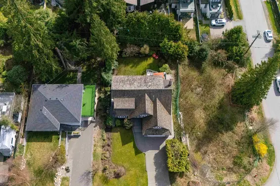 885 Canyon Boulevard, North Vancouver For Sale - image 4