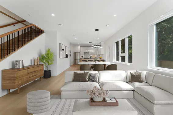 842 St. Denis Avenue, North Vancouver For Sale - image 3