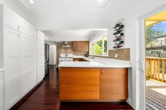 2195 Cortell Street, North Vancouver For Sale - image 16