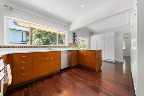 2195 Cortell Street, North Vancouver For Sale - image 22