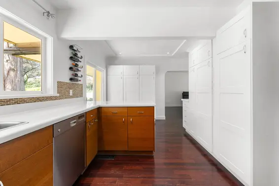 2195 Cortell Street, North Vancouver For Sale - image 24