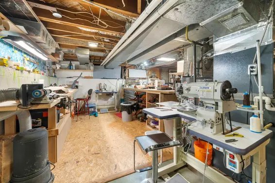 2195 Cortell Street, North Vancouver For Sale - image 35