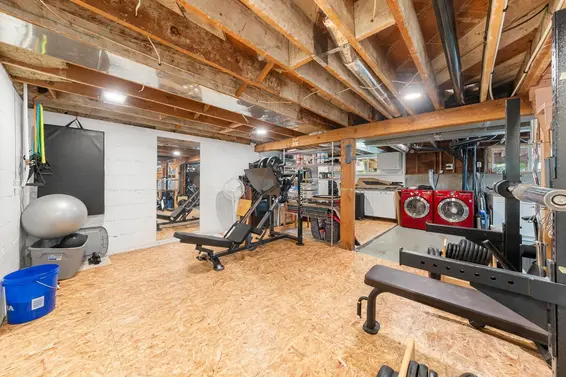 2195 Cortell Street, North Vancouver For Sale - image 36