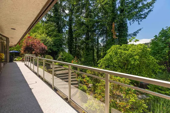 5704 Westport Road, West Vancouver For Sale - image 14