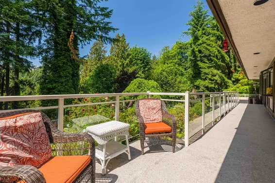 5704 Westport Road, West Vancouver For Sale - image 15