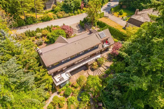 5704 Westport Road, West Vancouver For Sale - image 39