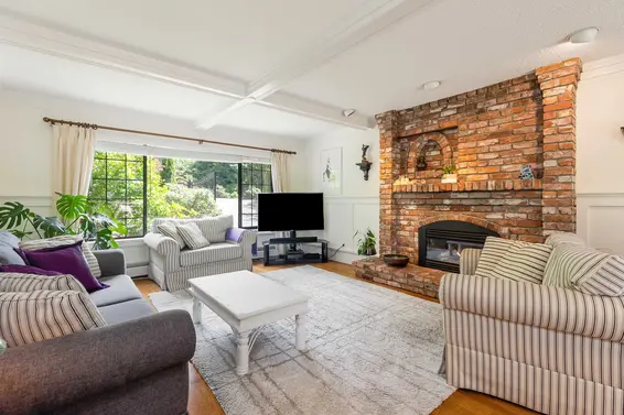 5704 Westport Road, West Vancouver For Sale - image 7